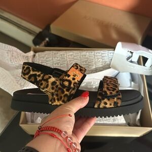 Leopard Steven madden sandals women’s size 8 brand new never worn